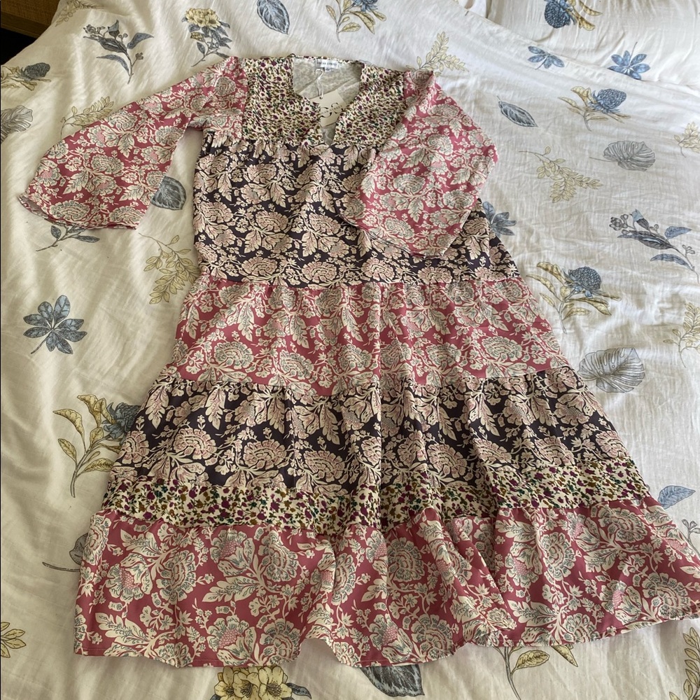 Verge Girl floral maxi dress in pink & purple - Picture 5 of 7
